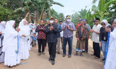 Jalan Penghubung Desa Bonelalo dan Talaga Baru Diresmikan, Bupati Buton Pesan Begini