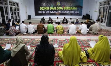 Sambut Pergantian Tahun dengan Zikir dan Do'a, Bupati Buton Ajak Jajaran Tingkatkan Kinerja