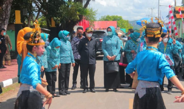 Bupati Buton Sambut Kedatangan Tim Penilai 10 Program PKK