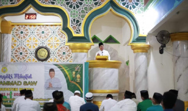 Pemda Buton Peringati Maulid Nabi di Masjid Kombeli, Bupati Ajak Teladani Rasulullah