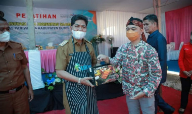 Gelar Pelatihan Inovasi dan Higienitas Kuliner, Dispar Buton Hadirkan Chef Internasional
