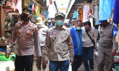 Tangkal Penularan Covid-19, Bupati dan Kapolres Buton Kampanyekan Penggunaan Masker