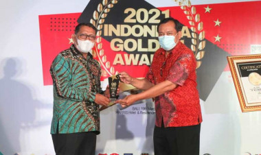 Gubernur Ali Mazi Terima Penghargaan The Best Governor