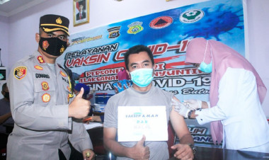 21 Personel Polres Buton Terima Suntikan Vaksin Covid-19