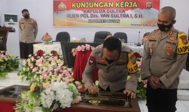 Kunker Perdana di Buton, Kapolda Sultra Resmikan Polsek Wabula