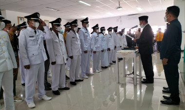 La Bakry Ingin Kades yang Baru Dilantik Bawa Perubahan untuk Desa