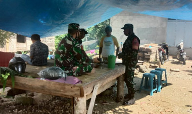 Babinsa Koramil 1413-13/Lasalimu Sosialisasikan Vaksin Covid-19 di Sribatara