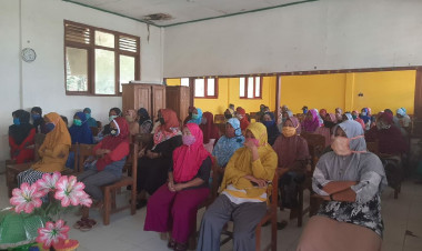 Koramil 1413-02/Pasarwajo Terus Edukasi Warga Patuhi Prokes dan Sukseskan Vaksinasi Covid-19