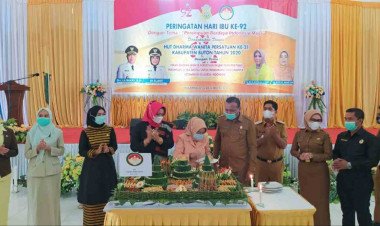 Peringatan Hari Ibu, La Bakry: Era Digital Tantangan Ibu Mendidik Anak