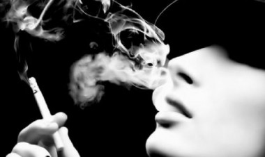 Ahli Sebut Asap Rokok Tidak Sebarkan Covid-19