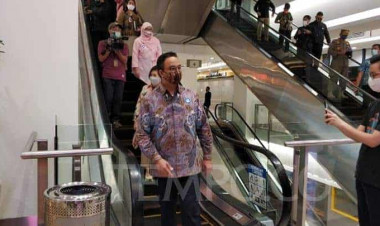 Upaya Anies Baswedan Jamin Pasar Tradisional Aman Selama Pandemi