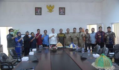 Kemenko Polhukam bersama Operator Telkomsel, XL dan Indosat Tinjau Wilayah yang Belum Terjangkau Jaringan di Buton