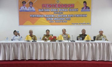 Pemda Buton dan Baznas Beri Bantuan Hibah Rumah Ibadah