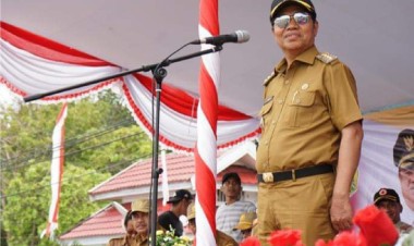 Barisan GJI Kenakan Pakaian Sekolah dengan Sentuhan Tenun Buton