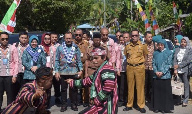 Sambut Tim Penilai Lomba Desa, Pj Bupati Buton Perkenalkan Desa Wolowa