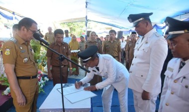 Lantik Pj Kades, Pj Bupati Buton: Tidak Ada Unsur Politik dalam Pelantikan Ini
