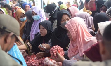 Pemkab Buton Gelar Gerakan Pangan Murah Nasional Serentak 
