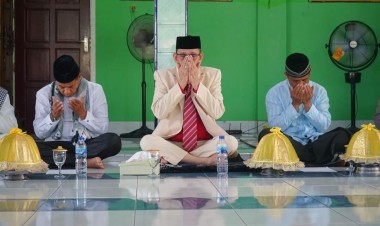 Sambut HUT Buton dan Pasarwajo, Pemkab Buton Gelar Istigosah 