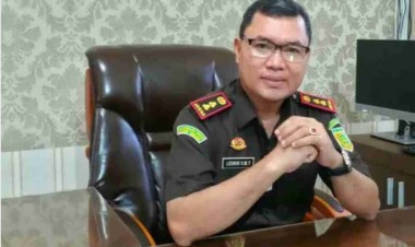 Kajari Buton Dipecat?