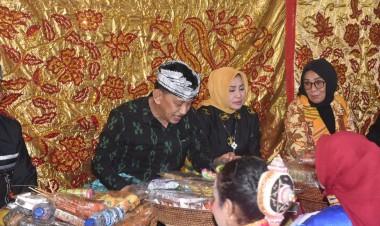 Pj Bupati Buton Apresiasi Pesta Adat Kadie Lawele