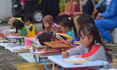 Puluhan Murid PAUD dan TK di Buton Ikut Lomba Lukis