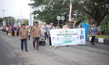 Kafilah Buton Ramaikan Pawai Taaruf MTQ ke-XXX Sultra di Konawe Utara
