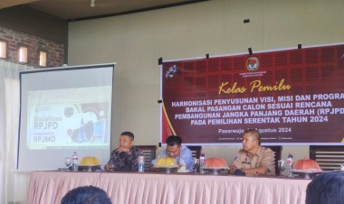 KPU Buton Gelar Kelas Pemilu: Visi-Misi Pasangan Bakal Calon Harus sesuai RPJPD 2025 - 2045