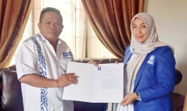 DPD PAN Buton Tetapkan Hasni dan La Ode Malihu sebagai Wakil Ketua DPRD Secara Bergiliran