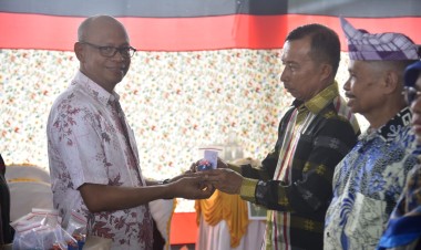 Dinas Pendidikan Kabupaten Buton Gelar Pelepasan Purna Bhakti untuk Para Guru