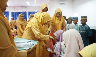 DWP Kabupaten Buton Santuni Anak Yatim dan Anak Pegawai Non ASN