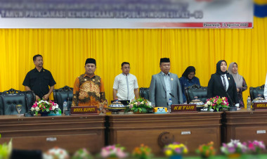 Debat Panas RPJMD Buton: Fraksi Bongkar Target Ambisius, Pemerintah Balas dengan Janji Penyempurnaan