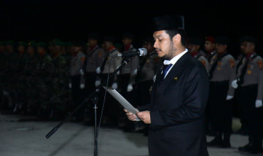 Malam Renungan Suci, Bupati Buton Pimpin Apel Kehormatan Peringati Jasa Pahlawan